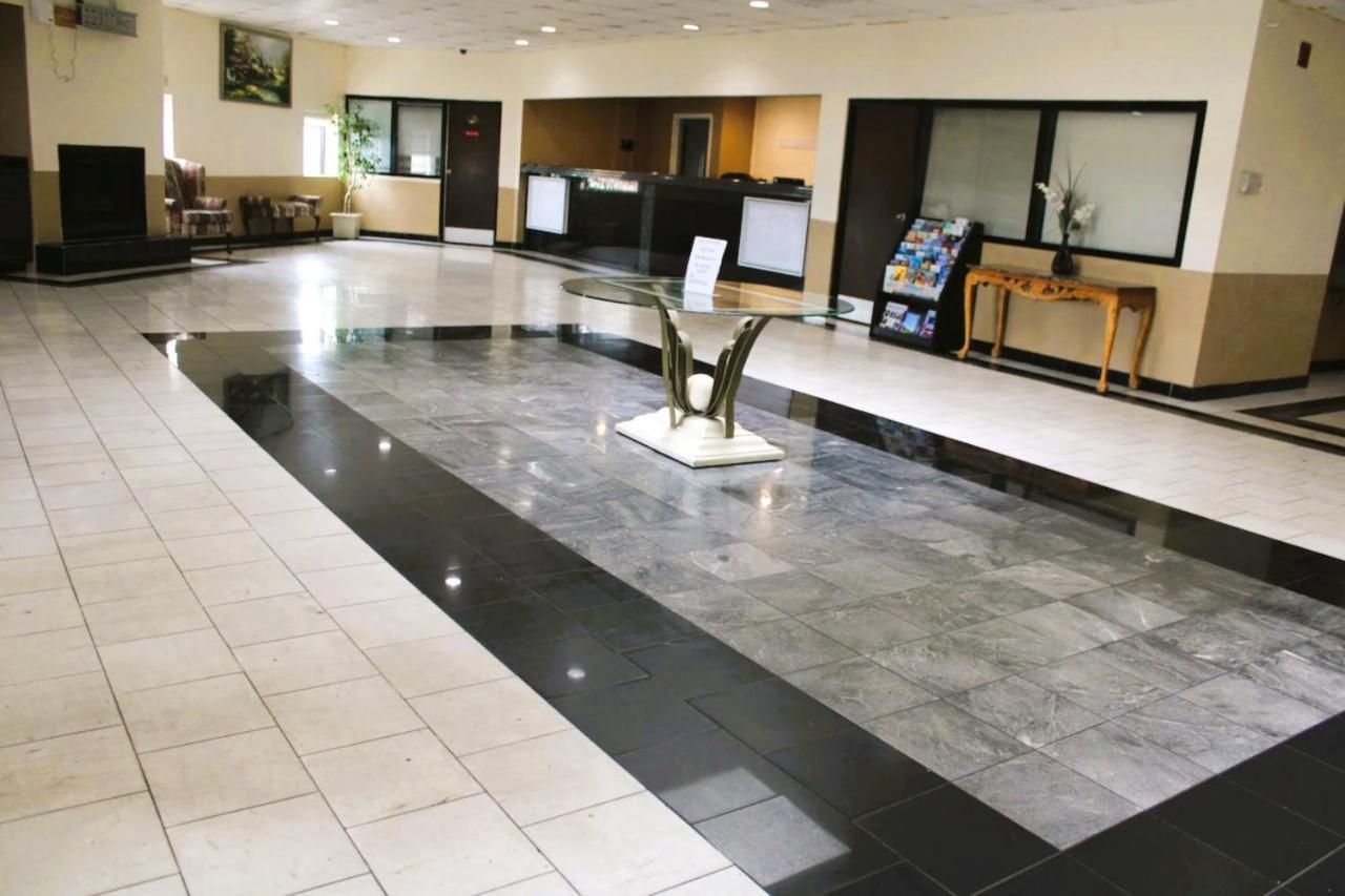 Oyo Hotel Tulsa Ok, I-44 ภายนอก รูปภาพ