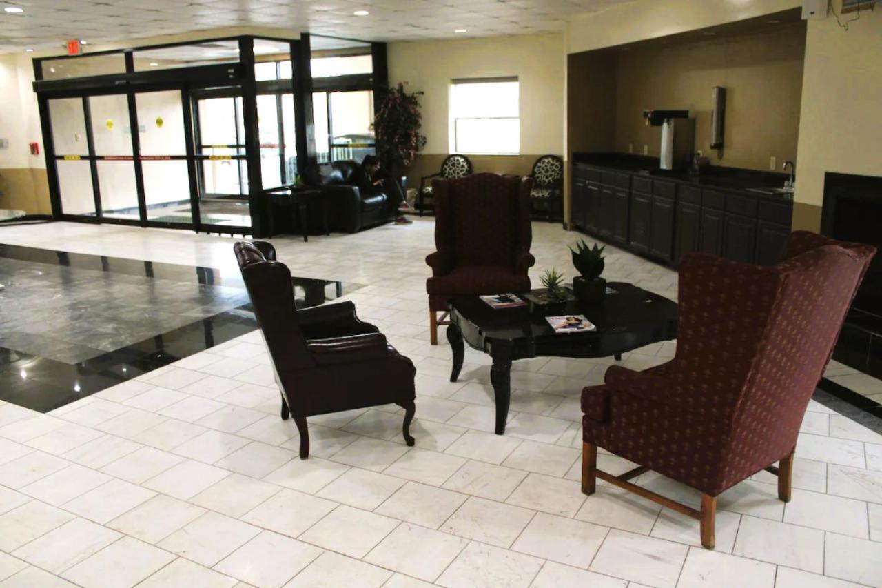 Oyo Hotel Tulsa Ok, I-44 ภายนอก รูปภาพ
