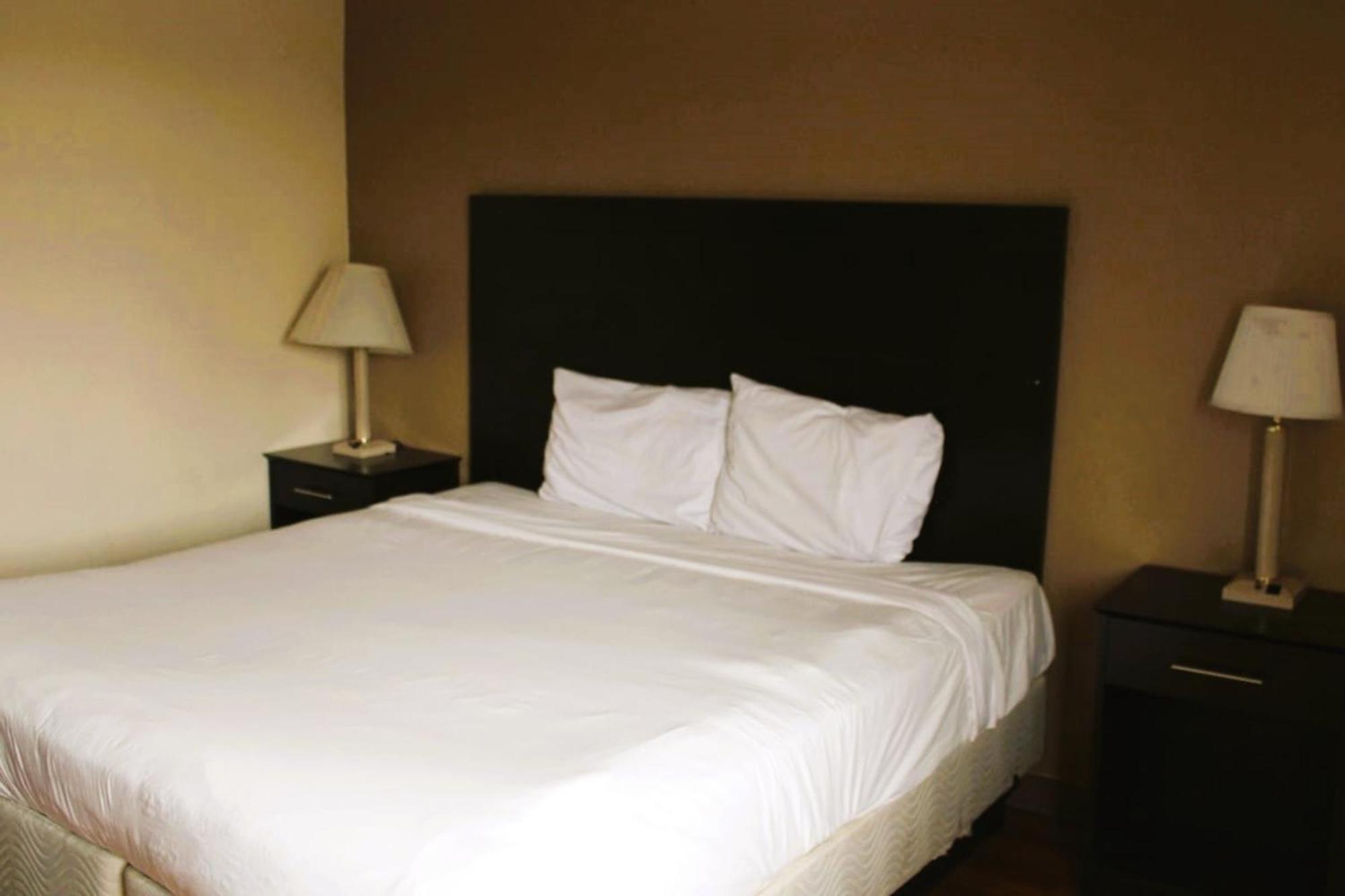 Oyo Hotel Tulsa Ok, I-44 ภายนอก รูปภาพ